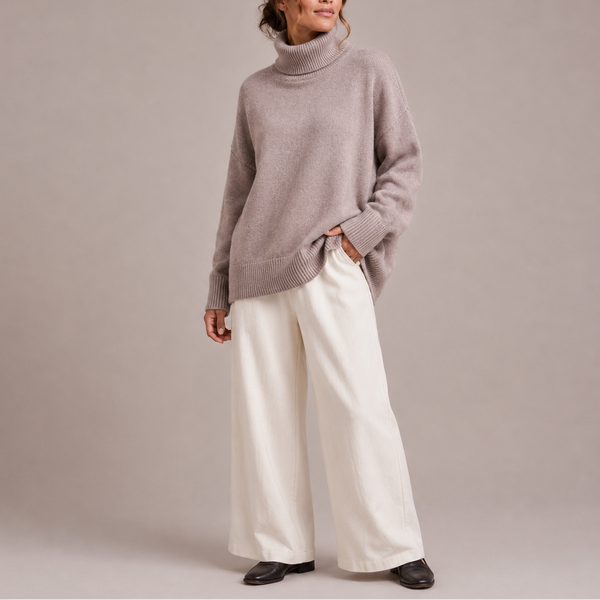 Women’s Oversized Turtleneck Sweater – Relaxed Knit Jumper