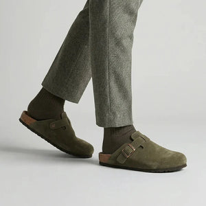 Unisex Suede Clogs – Adjustable Buckle Comfort Slip-On
