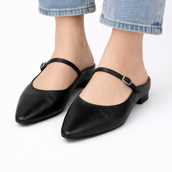 Women’s Pointed Vegan Leather Mule Flats – Elegant Everyday Fit
