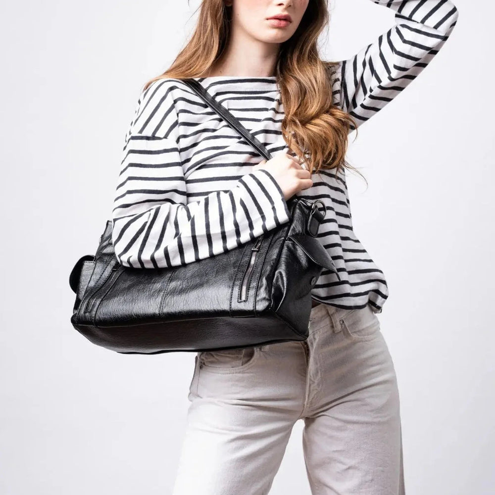 Timeless Everyday Tote – Elegant Spacious Shoulder Bag in Soft Vegan Leather