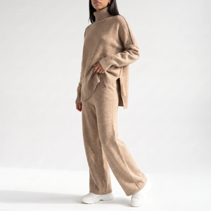 Women’s Knitted Lounge Set – Turtleneck Jumper & Wide-Leg Trousers