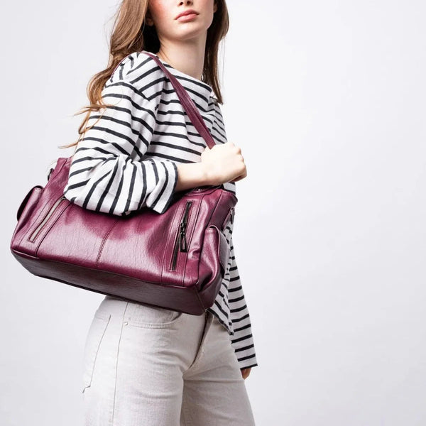 Timeless Everyday Tote – Elegant Spacious Shoulder Bag in Soft Vegan Leather