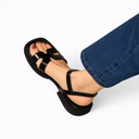 Women’s Flat Sandals – Structured Design, Everyday Comfort
